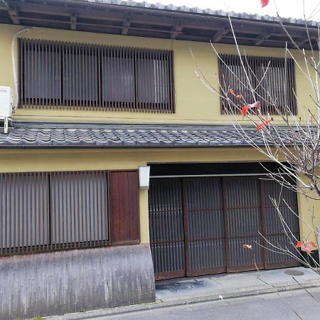 京都二条城近く京町屋120年の歴史に泊まる Buitenkant foto