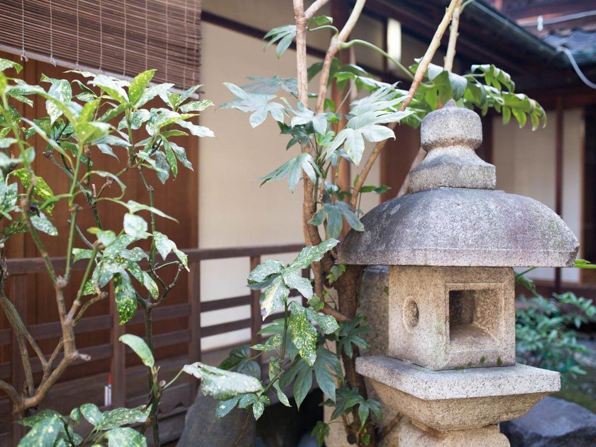 京都二条城近く京町屋120年の歴史に泊まる Buitenkant foto