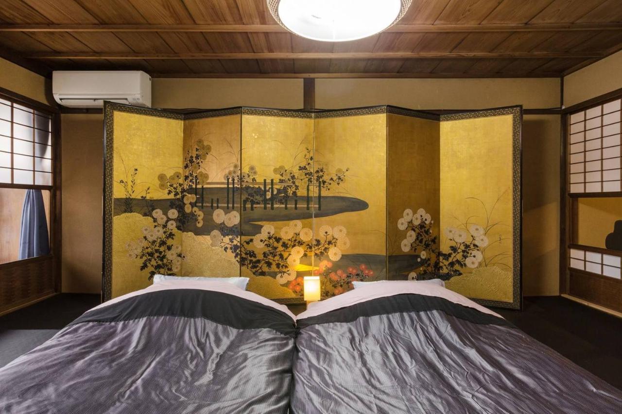 京都二条城近く京町屋120年の歴史に泊まる Buitenkant foto