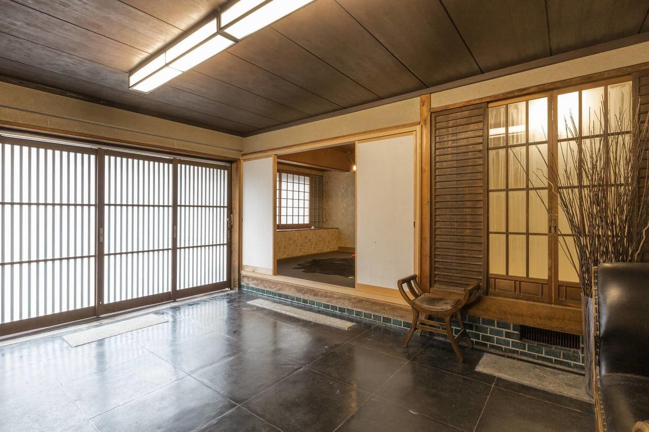 京都二条城近く京町屋120年の歴史に泊まる Buitenkant foto
